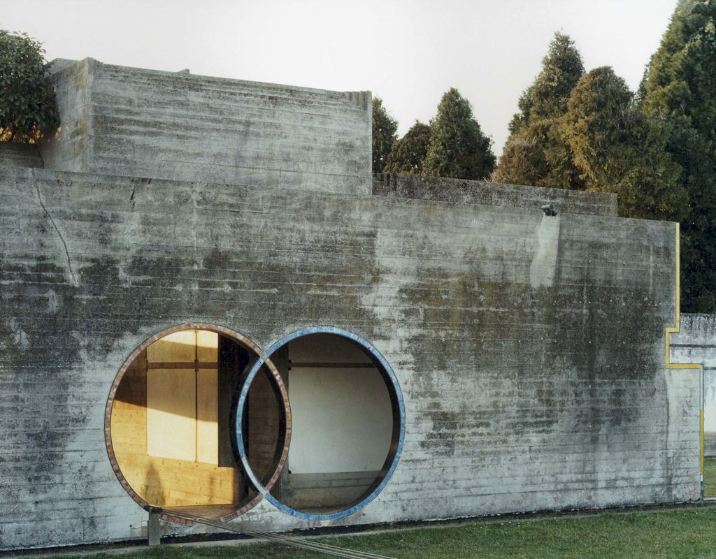 Guido Guidi, from The Brion tomb by Carlo Scarpa, #1179, 29-01-1997, 3:40pm, looking northwest, c-print, framed 41.5 × 46.5 cm (photo by Guido Guidi, courtesy of Viasaterna)