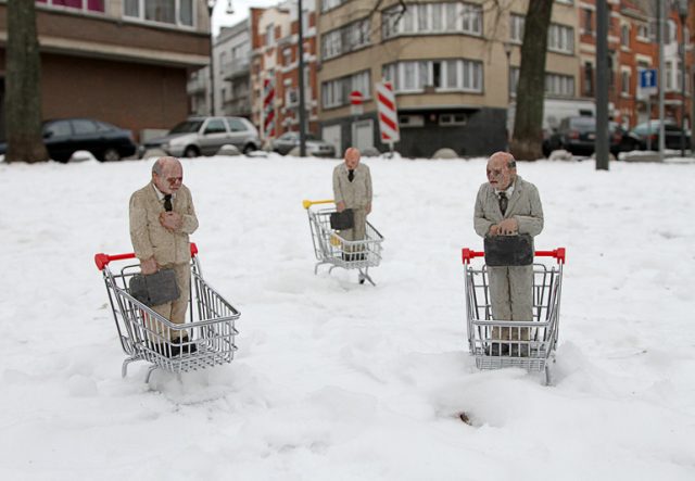 Isaac Cordal25